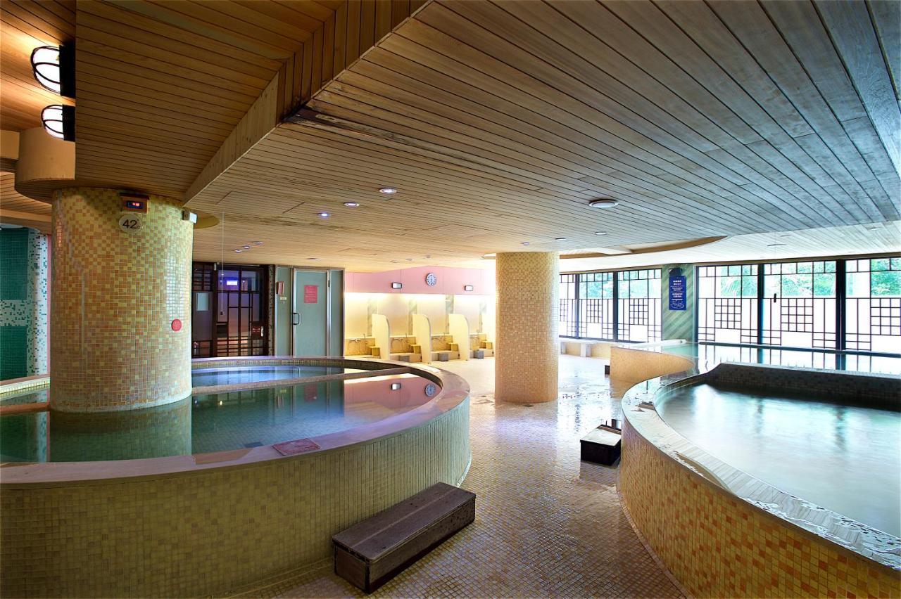 Hotel Royal Chihpin Wenquan Exterior photo A modern onsen in Tokyo